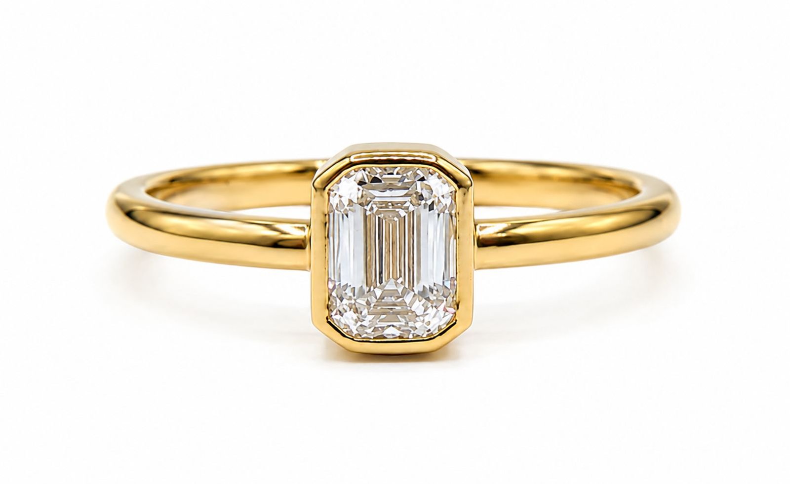 Lab diamond emerald cut